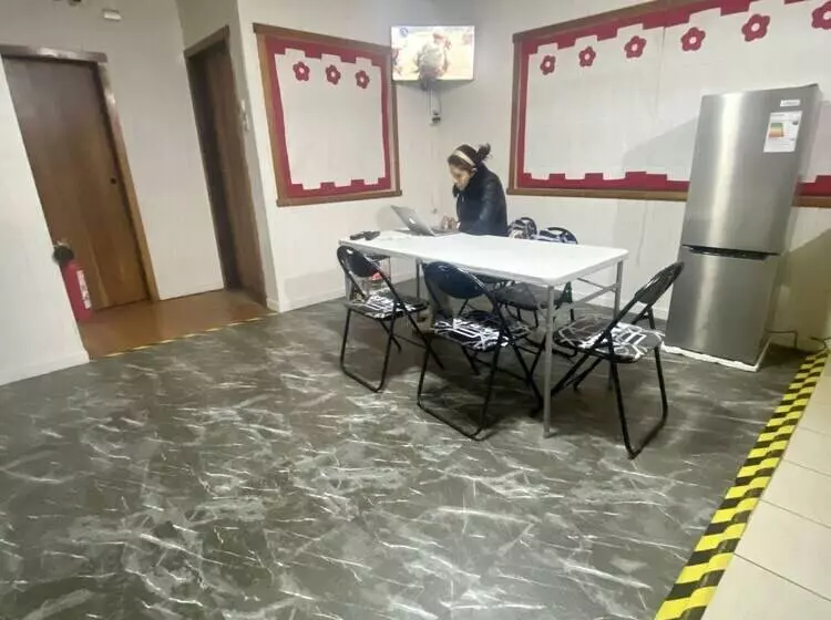 ペンション Viva Chile Hostal   Puerto Varas