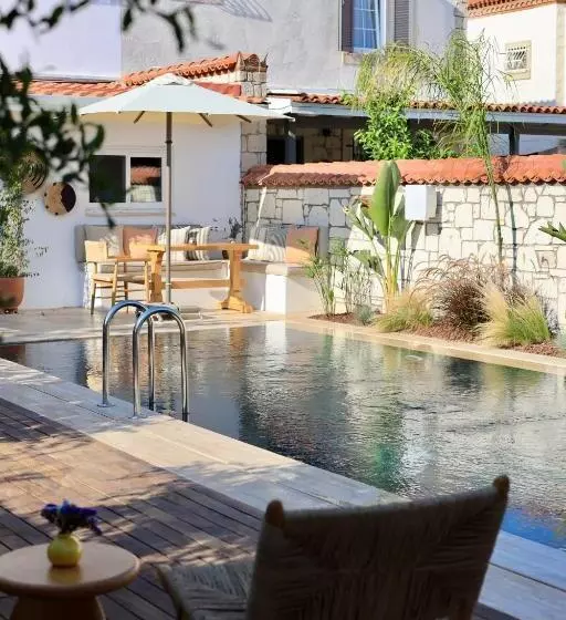هتل Caliza Alaçatı