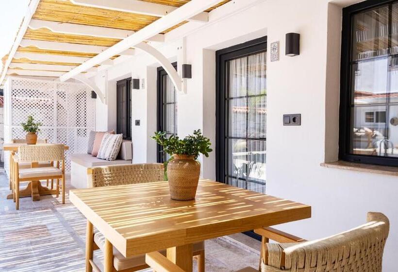 فندق Caliza Alaçatı