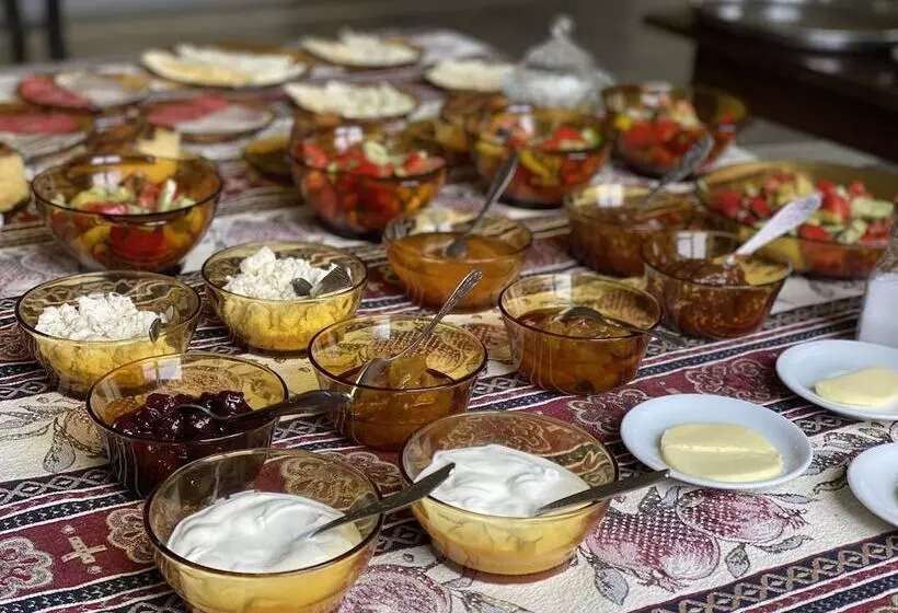 Hotel Forest Hills Yerevan