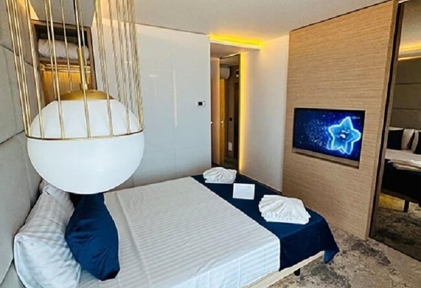 בית מלון כפרי Steaua De Mare Olimp Resort