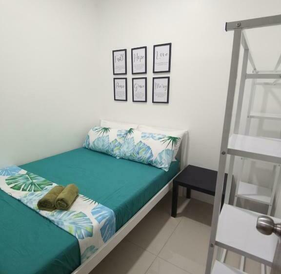 پانسیون Lovelyfame1real