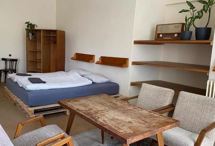 ペンション Nezámek