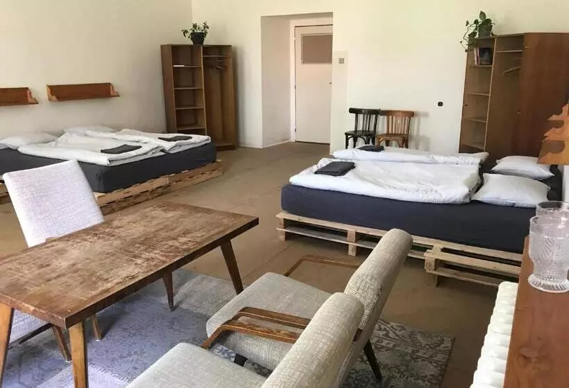 ペンション Nezámek