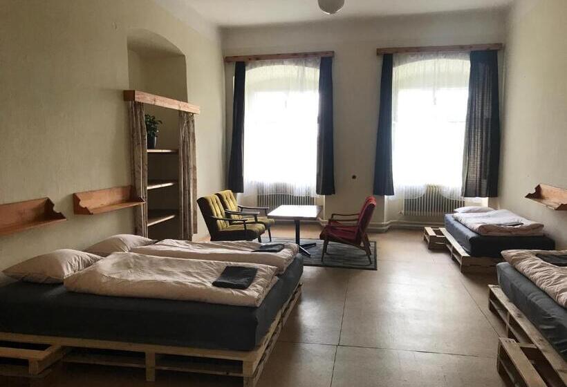 Пансион Nezámek