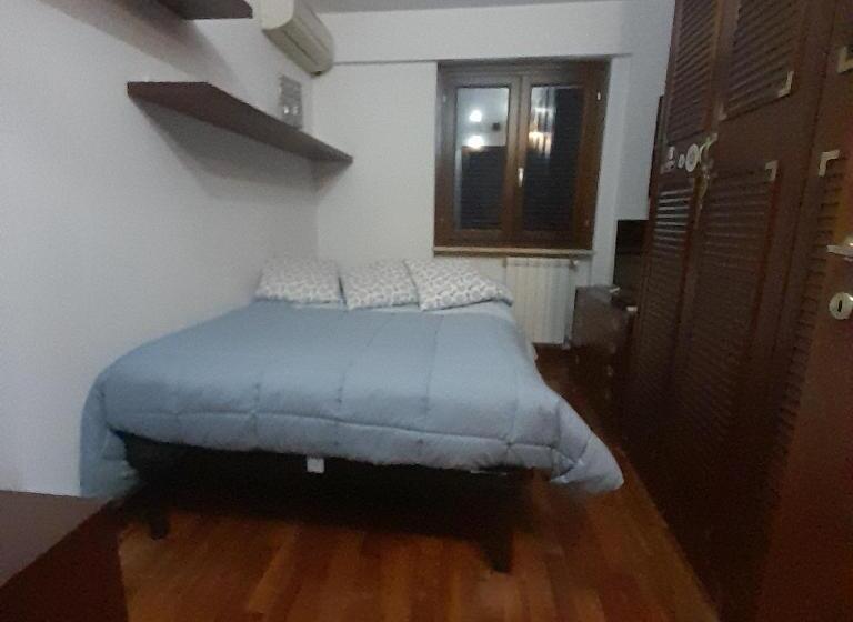 פנסיון Villa Mina