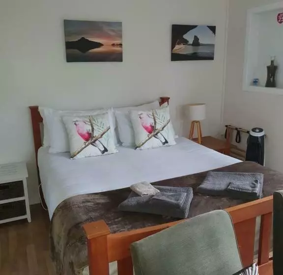 Aamiaismajoitus (B&B) Bluewater Studio