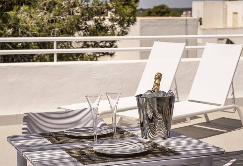 Отель Iroco Hostal