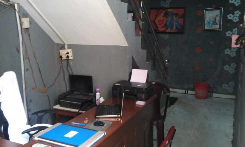 ホテル Spot On 91725 Dream House