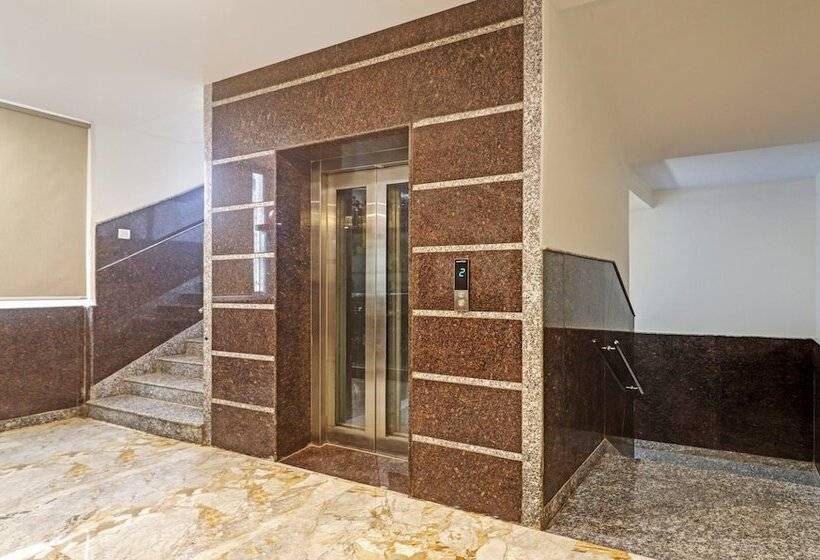 בית מלון כפרי Treebo Arastu Grand