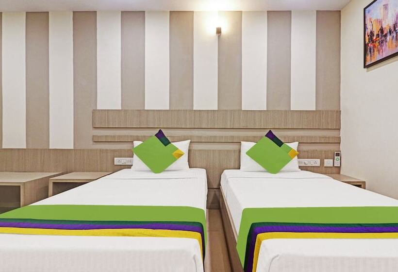 בית מלון כפרי Treebo Arastu Grand