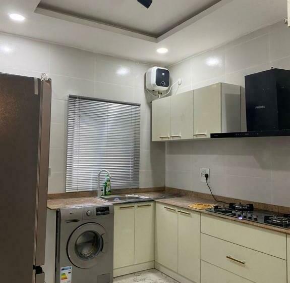 Mo Sovereign Apartments