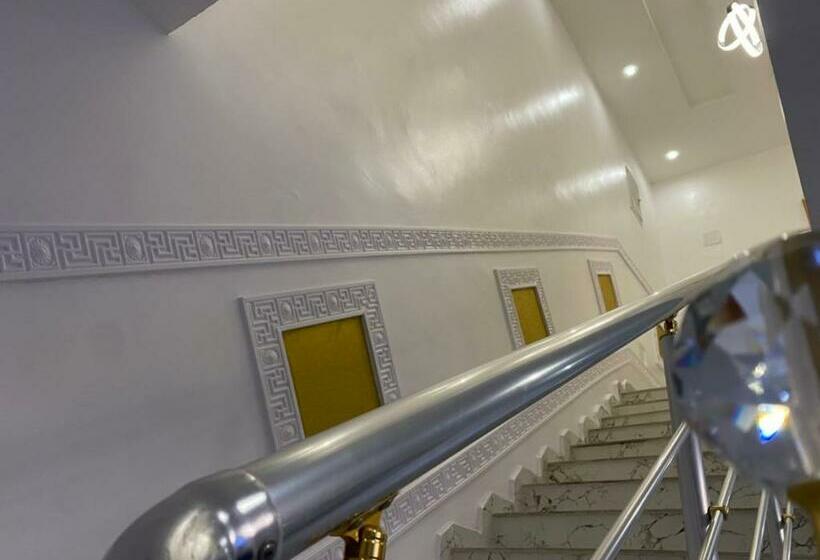 Mo Sovereign Apartments