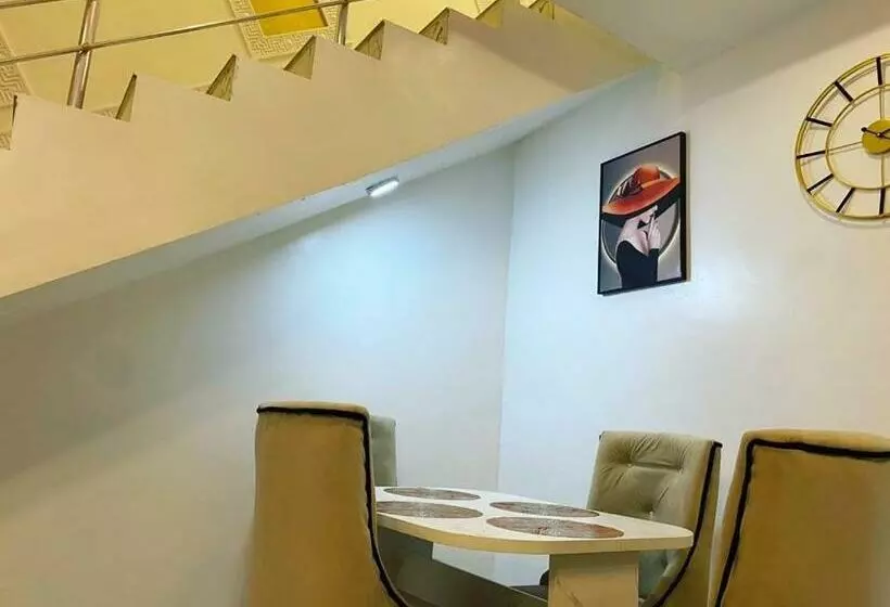 Mo Sovereign Apartments