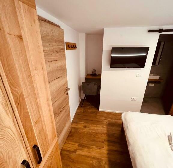 Pjagodic Hotel Cerklje   5min To Airport