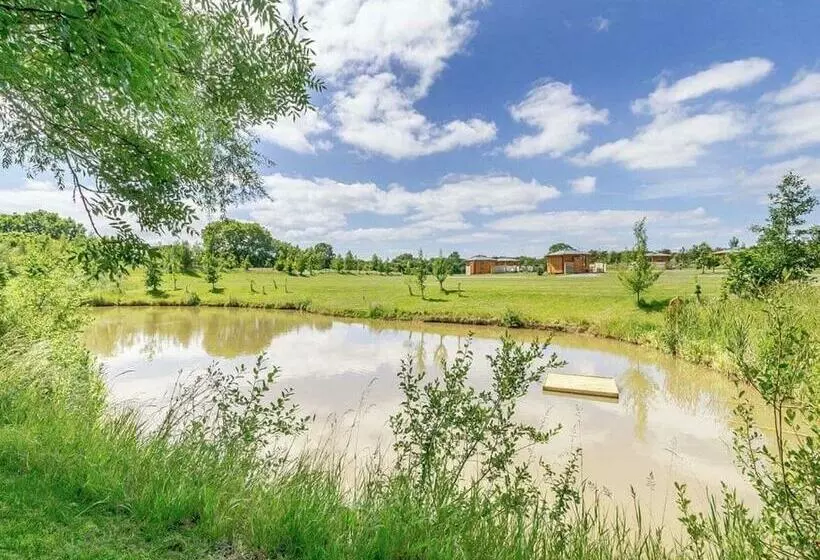 Lomakeskus Green Meadows Park