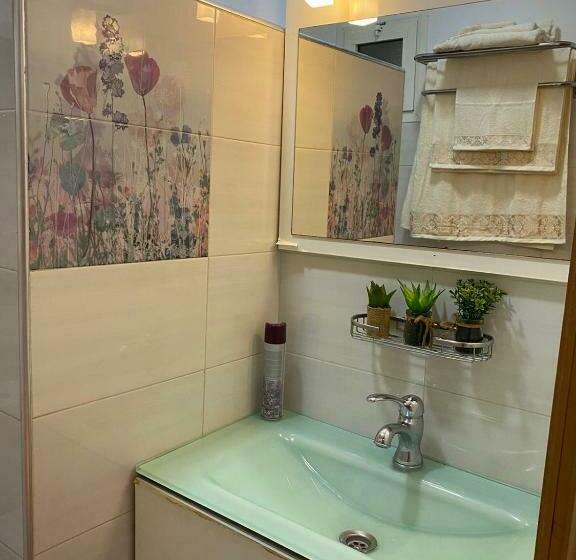 Très Bel Appartement 2p En Plein Cœur De L’agdal