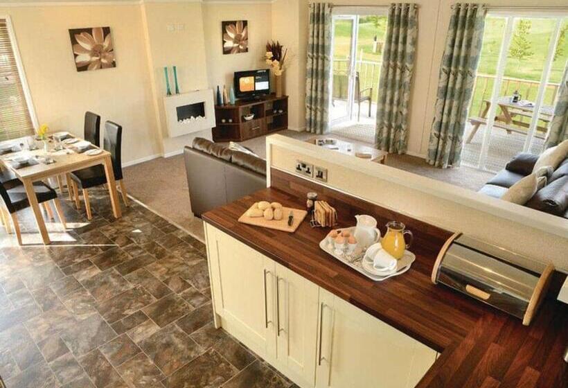 Tydd St Giles Resort