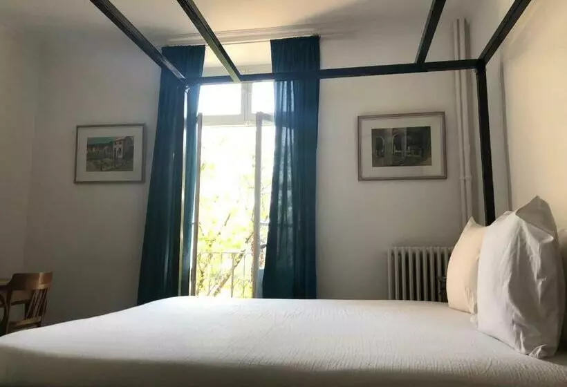 ベッドアンドブレックファースト Suite La Duchesse   Spa Jacuzzi   Massage  Sauna   4 Saisons   Piscine Chauffée Toute L Année   800m