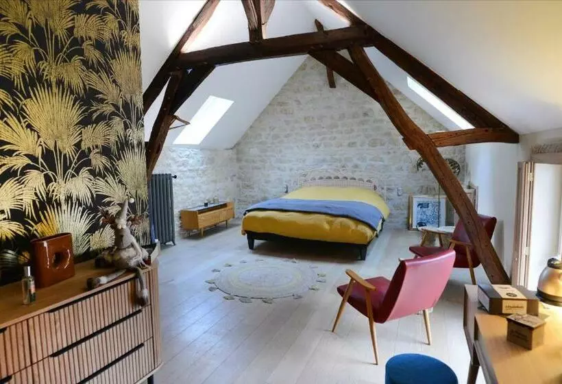 Aamiaismajoitus (B&B) L’artelier Dans Ma Cour