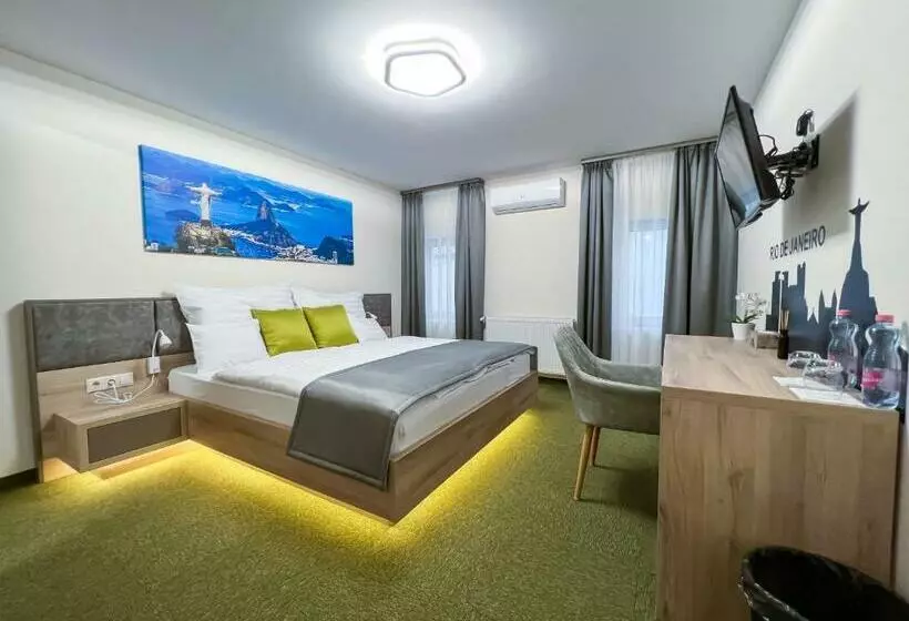 Aamiaismajoitus (B&B) Rengő Panzió