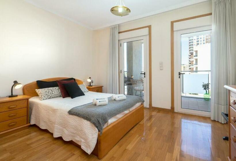 Homely Fresh Apartment Terrace & Garage