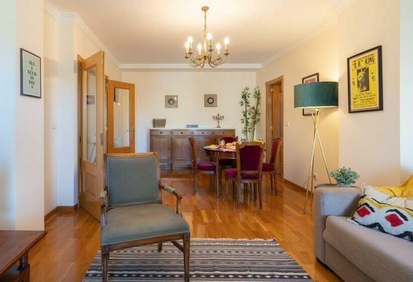 Homely Fresh Apartment Terrace & Garage