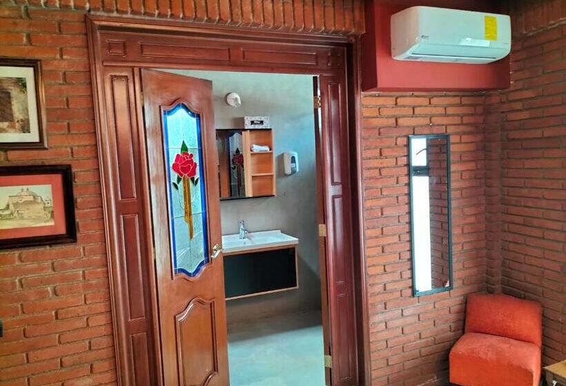 Larimar Gallery Y Hotel Boutique