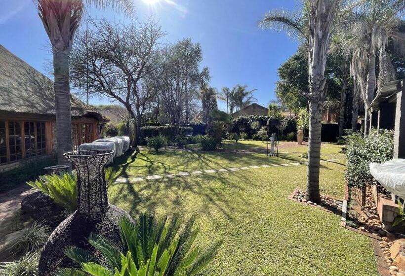 Pension (Hôtel basse catégorie) @grace Guesthouse