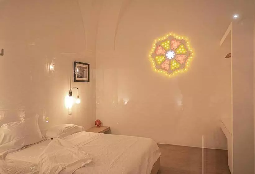 Majatalo Iardino Asce Lisària