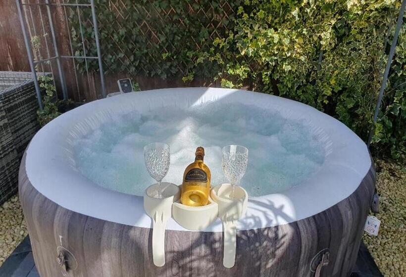 Пансион Sally S Bed And Breakfast