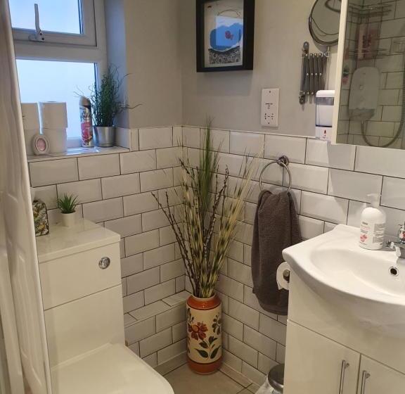 Пансион Sally S Bed And Breakfast