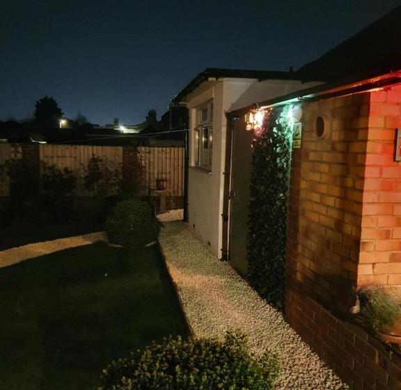 Пансион Sally S Bed And Breakfast