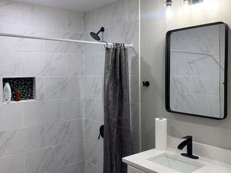 Stop Inn Stay Hostel