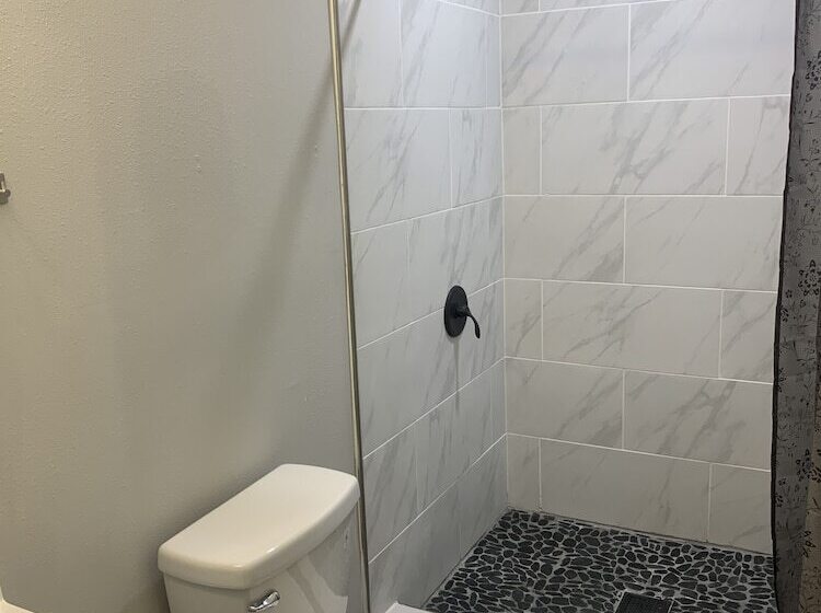 Stop Inn Stay Hostel