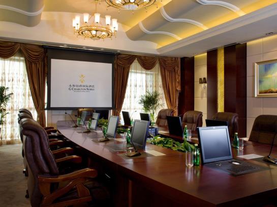 فندق Noble International