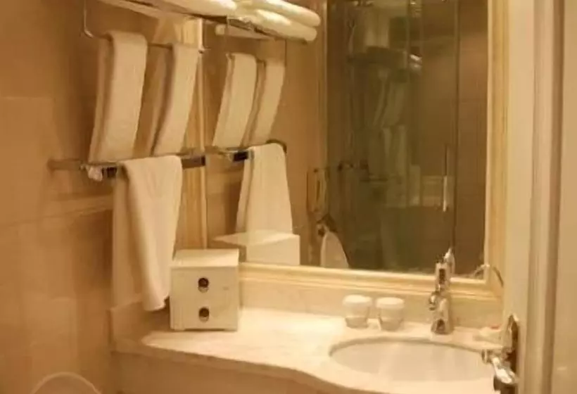 Отель Zhongzhou International