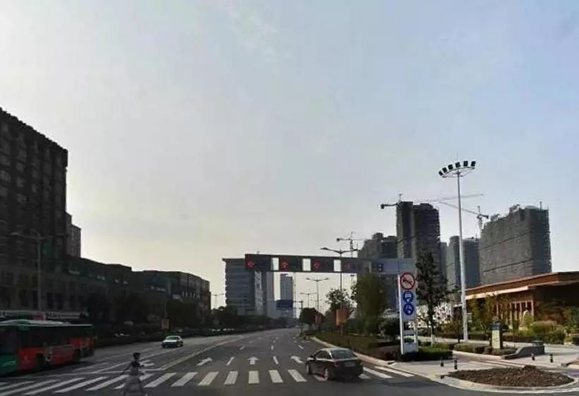 מוטל Home Inn Plus Kunshan Qianjin West Road Hongqiao