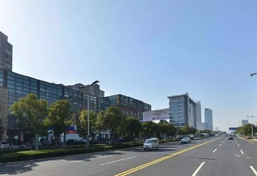 מוטל Home Inn Plus Kunshan Qianjin West Road Hongqiao