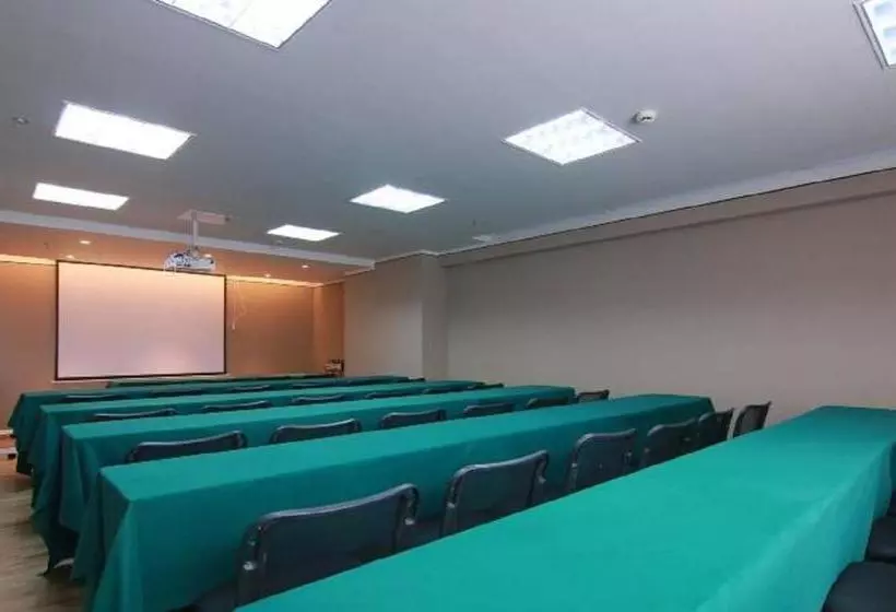 מוטל Home Inn Plus Kunshan Qianjin West Road Hongqiao