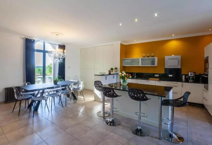 Aamiaismajoitus (B&B) Confidences Escale à Brissac