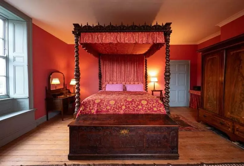 Aamiaismajoitus (B&B) Sawcliffe Manor Country House With Spa, Free Parking, Catering, Self Checkin, Farmstay