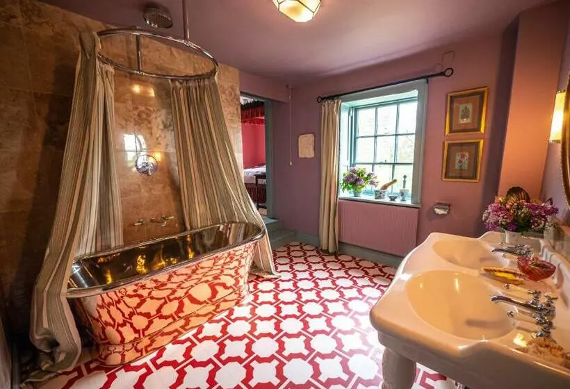 Aamiaismajoitus (B&B) Sawcliffe Manor Country House With Spa, Free Parking, Catering, Self Checkin, Farmstay