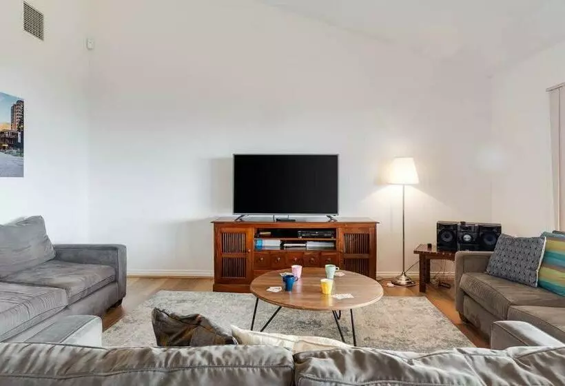 Hindmarsh Hideaway