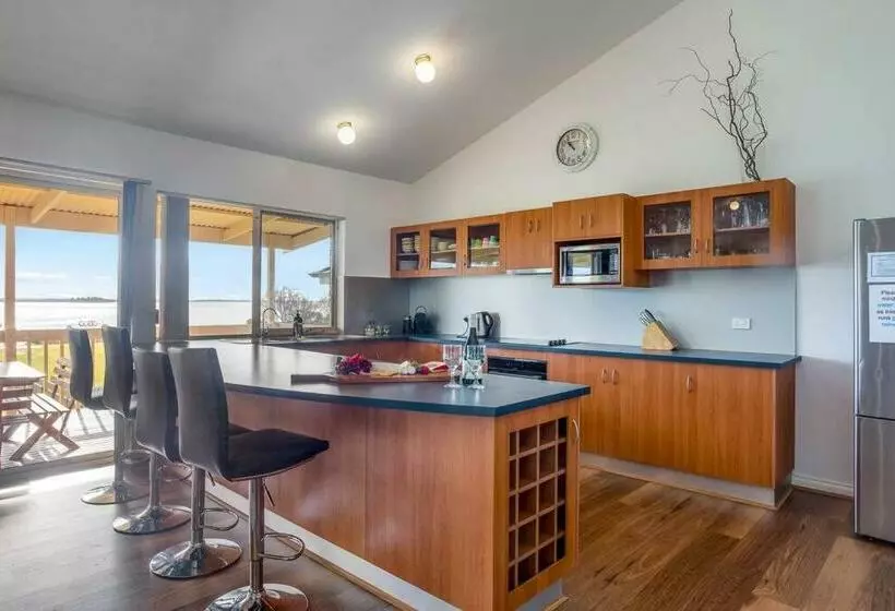 Hindmarsh Hideaway