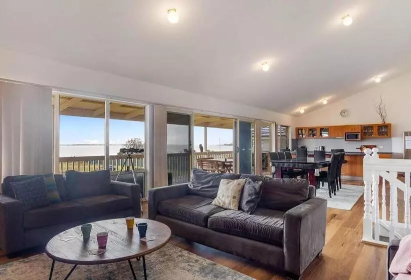 Hindmarsh Hideaway