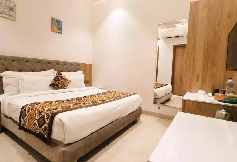 Hotel Blessings