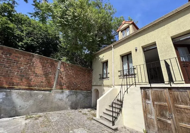 Hotelli Hôtel Robespierre Ex Idéal Hôtel Paris   Montreuil