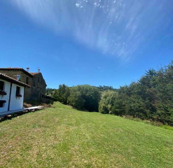 هتل Posada La Lomba