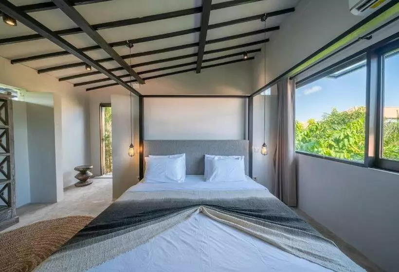 Villa Wiraja 2   Classy 4 Bdr Villa In The Heart For Canggu